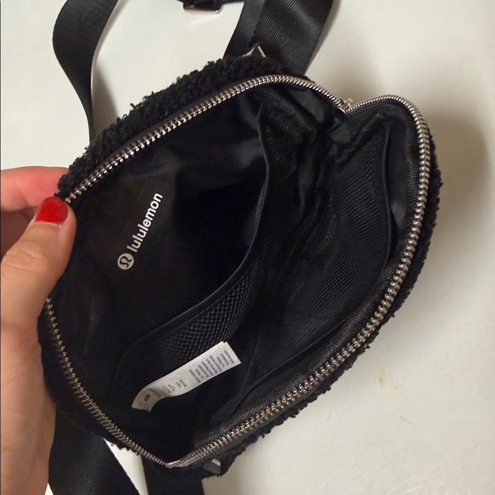lululemon athletica Belt Bag - Picture 5 of 8